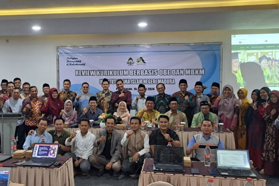 Penguatan Kurikulum: Tadris IPA Hadiri Review Kurikulum berbasis OBE dan MBKM yang diselenggarakan LPM IAIN Madura