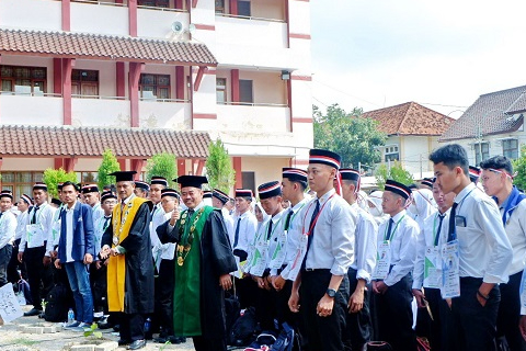 KEGIATAN PBAK PRODI TADRIS IPA IAIN MADURA HARI KE-2 DIISI LANGSUNG OLEH KAPRODI DAN SEKPRODI TADRIS IPA