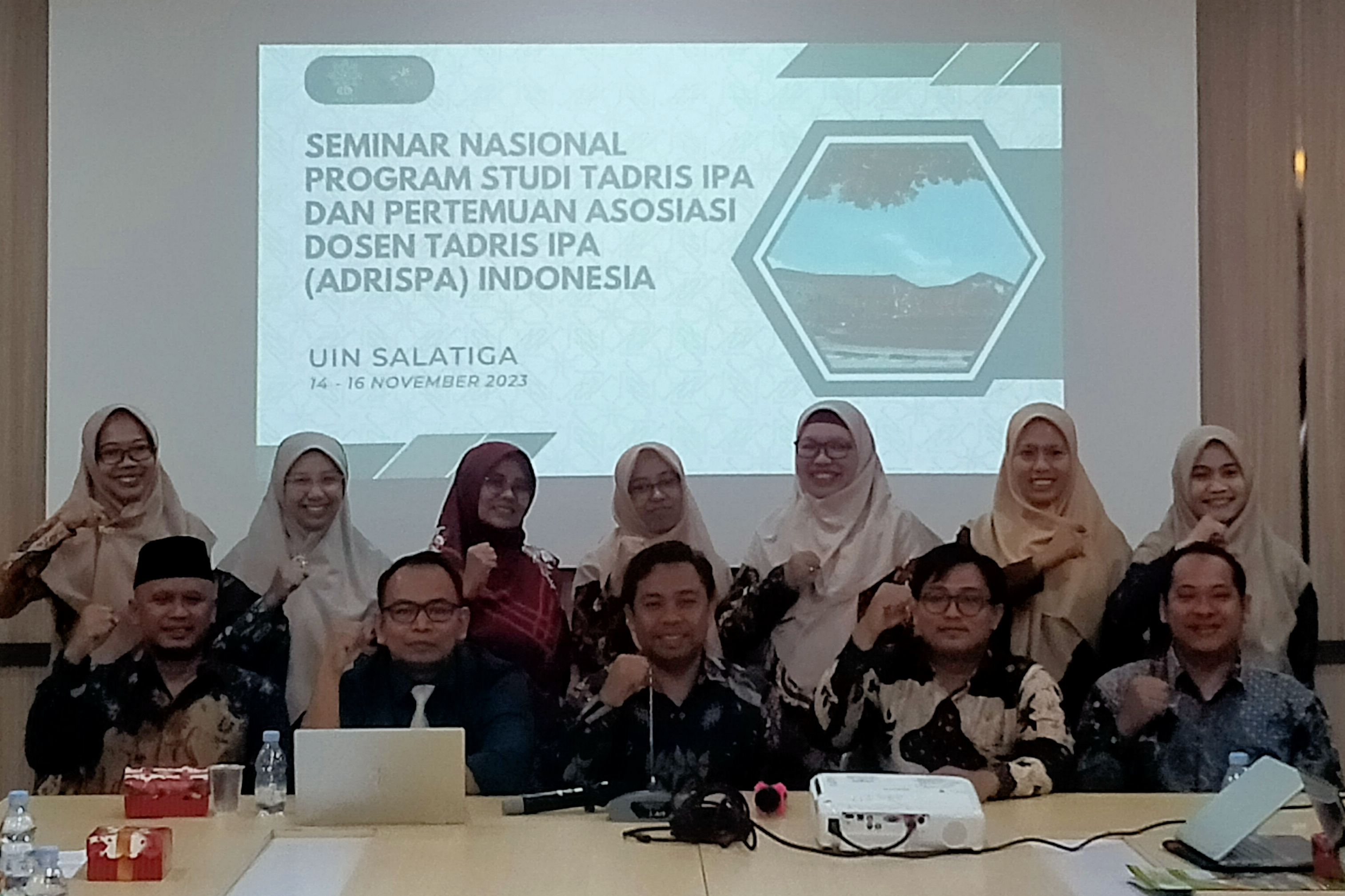 TADRIS IPA IAIN MADURA HADIRI PERTEMUAN ADRISPA INDONESIA ; BAHAS STRATEGI PENGUATAN KELEMBAGAAN DAN IMPLEMENTASI KURIKULUM MBKM